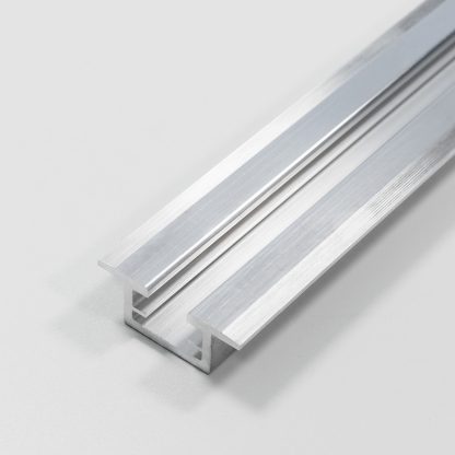 Aluminiumprofil zur Sitzbefestigung / Ladungssiche